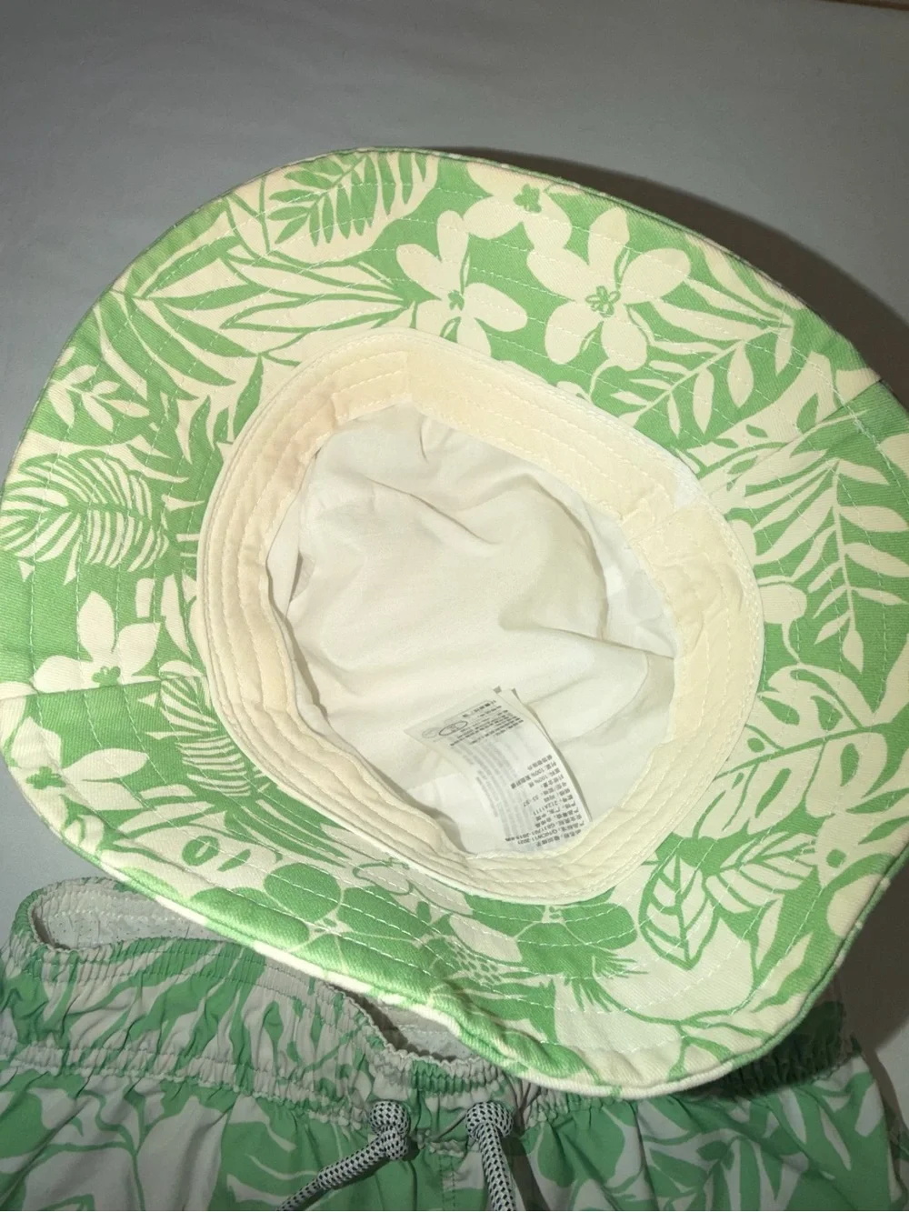 Abercrombie & Fitch Tropical Print Boys Swim Shorts & Bucket Hat C2,3 edp